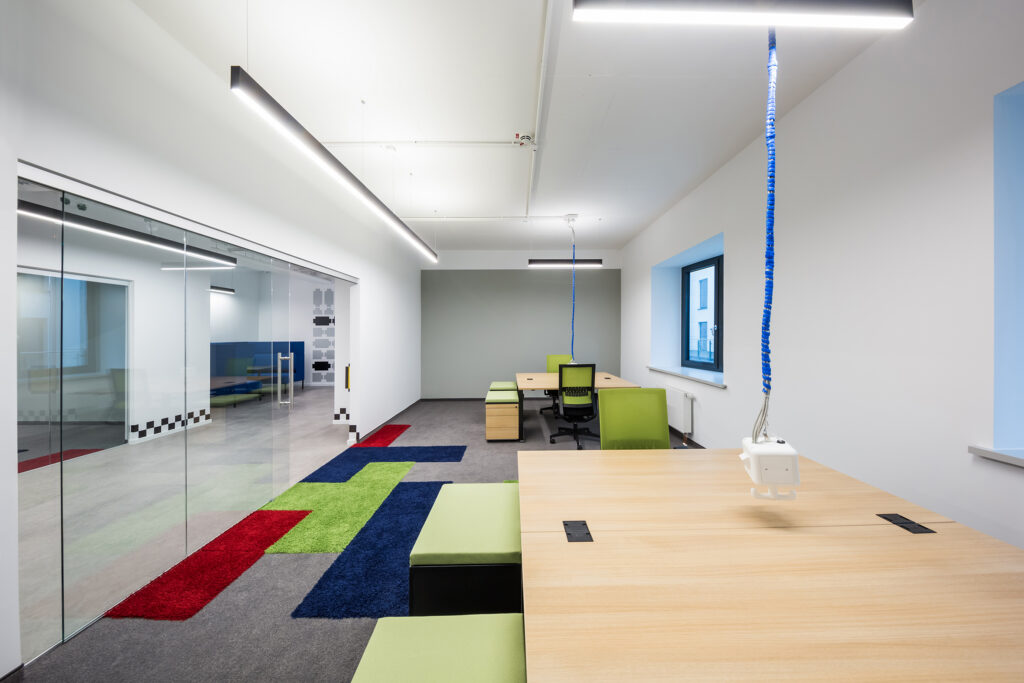 Tholl_referenzen_Friedrichebertstr_buero7